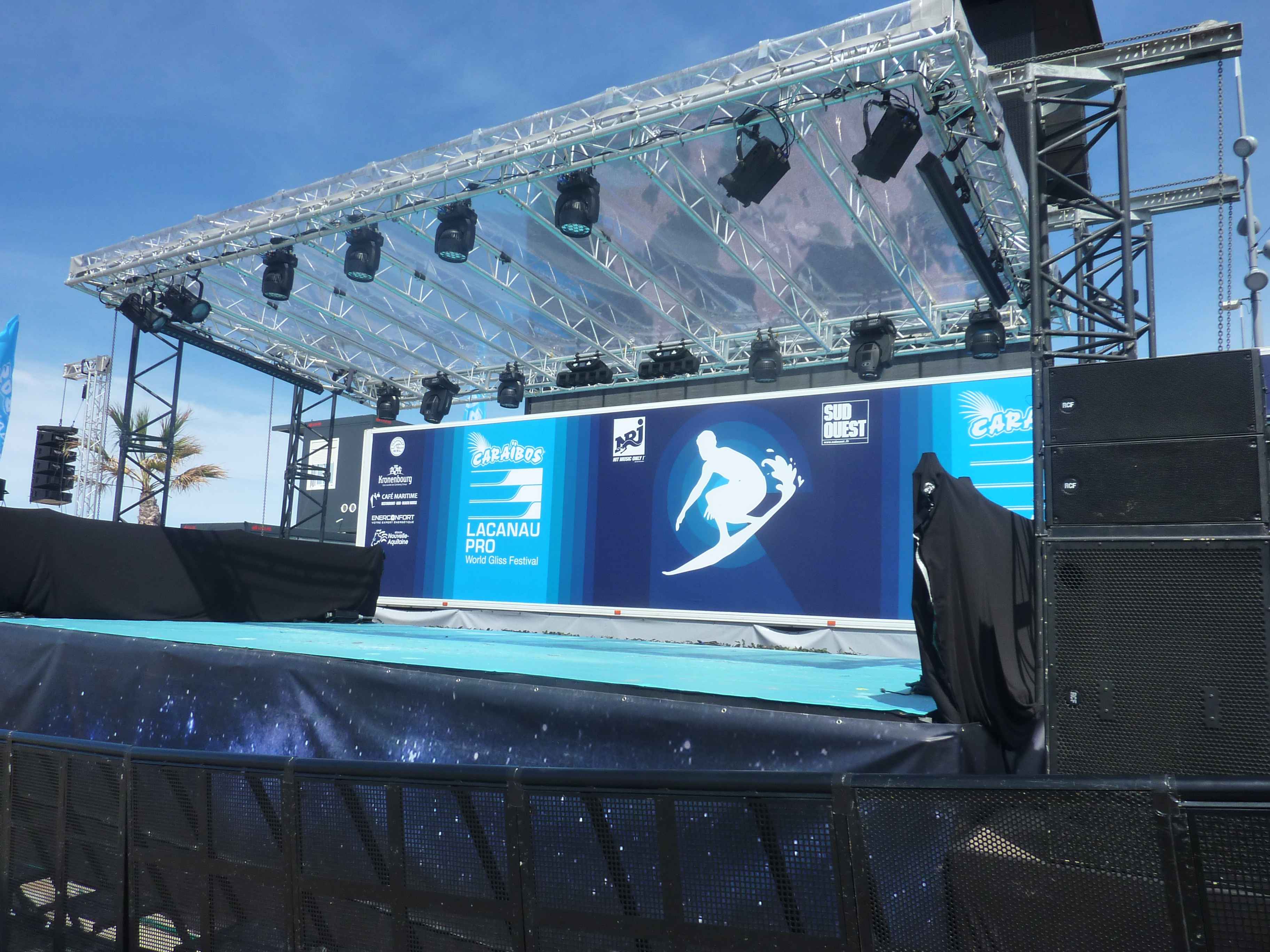 Concert podium au Lacanau pro surf festival 2017