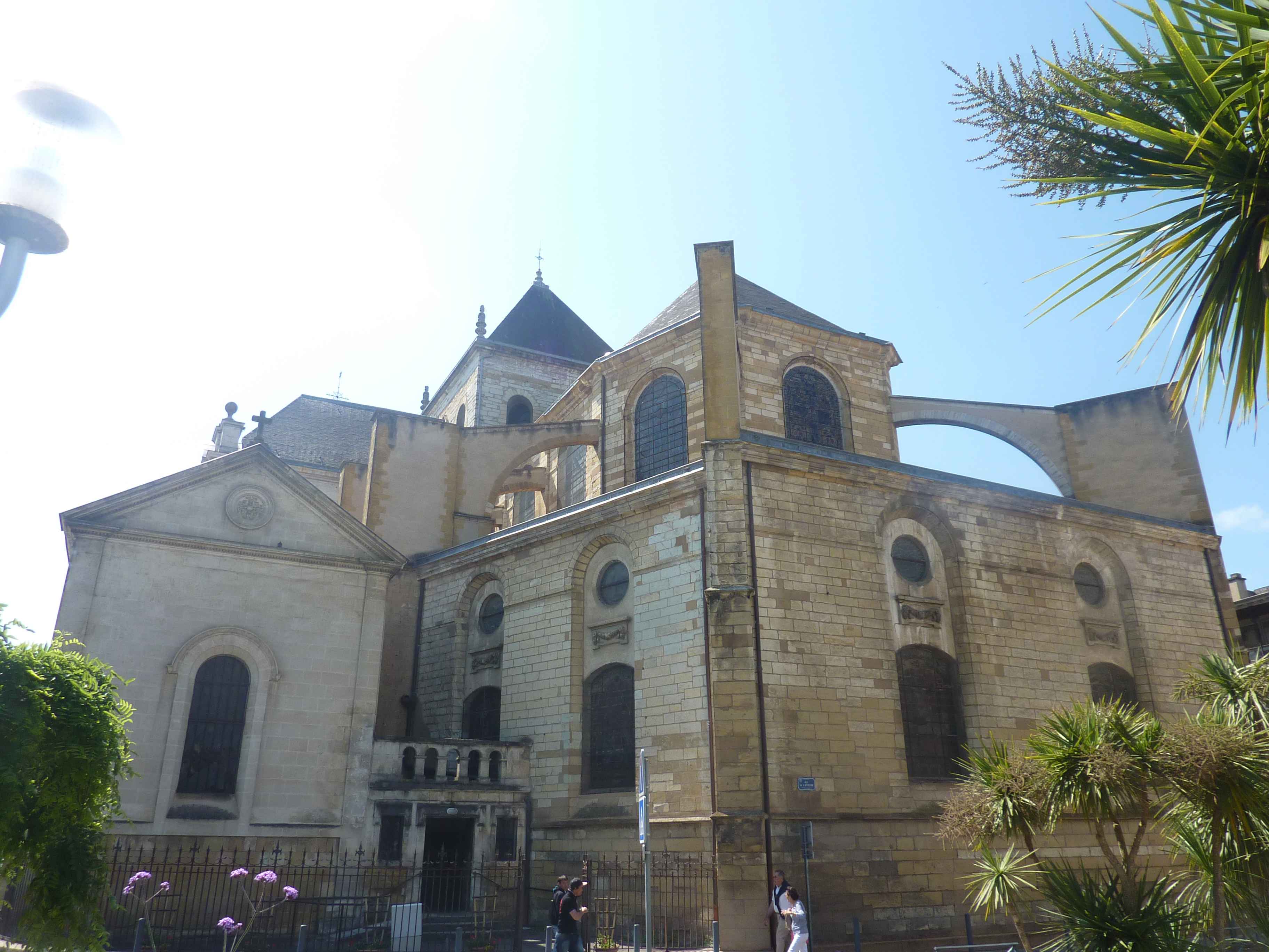 Photos de Cathedrale Vue De Derriere Dans Dax