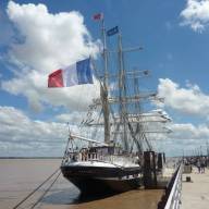Le Belem et bateau de croisière à Pauillac Juin 2017